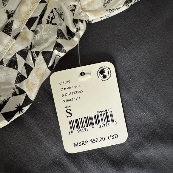 Brand new free people movement shorts size small with cute pattern - Picture 3 of 4